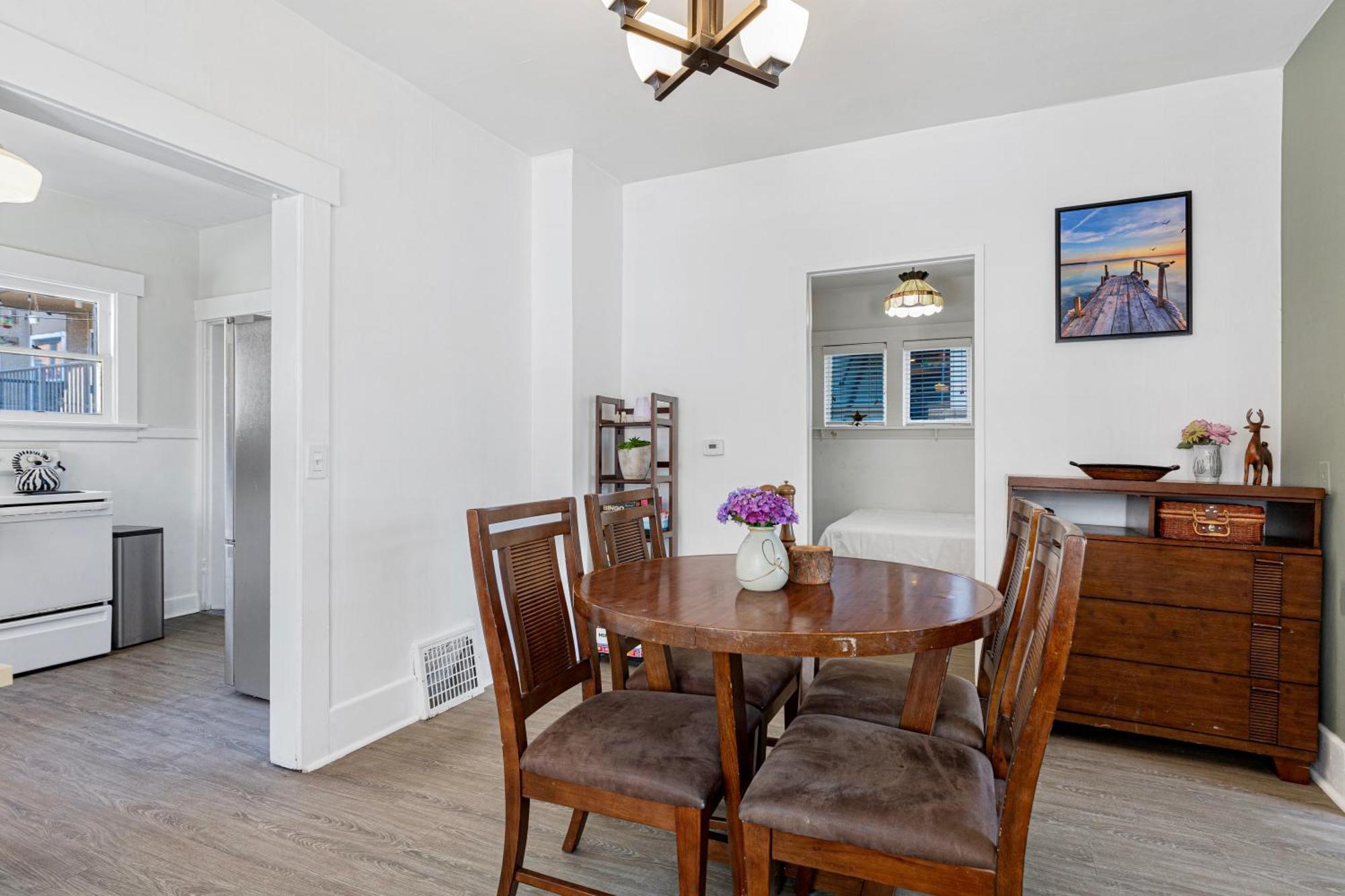 Vintage 3 Bedroom Home In Prime Eastlake Seattle With Private Parking Exterior foto